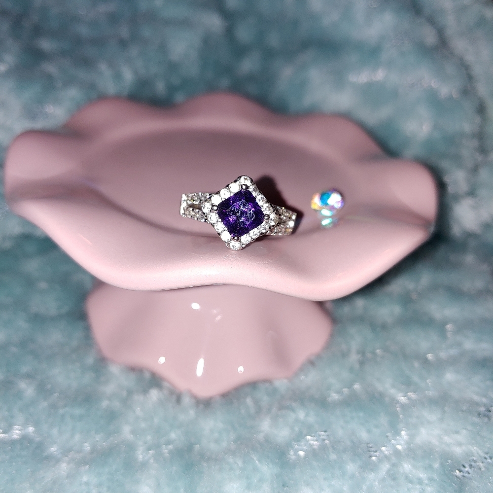 Luxe purple ring